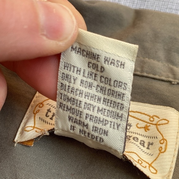 Cherokee Brand Traveler Gear olive green hiking vest. - Picture 7 of 12